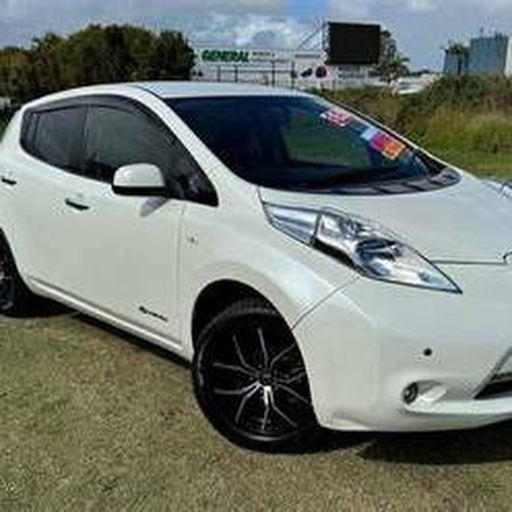 Nissan Leaf AZE0