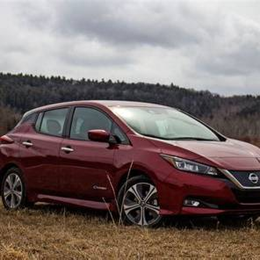 Nissan Leaf ZE1